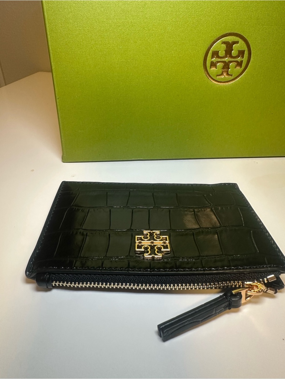 Tory Burch Britten Zip Card Case - Picture 4 of 5